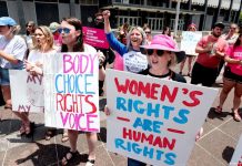 যুক্তরাষ্ট্রে গর্ভপাতের সাংবিধানিক অধিকার বাতিল