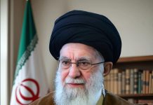 আয়াতুল্লাহ আলী খোমেনি